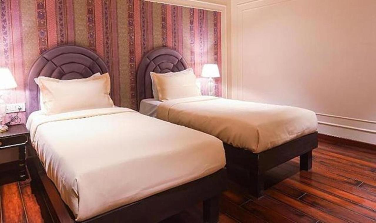Fabhotel Prime The Seven Seeds Nuova Delhi Esterno foto
