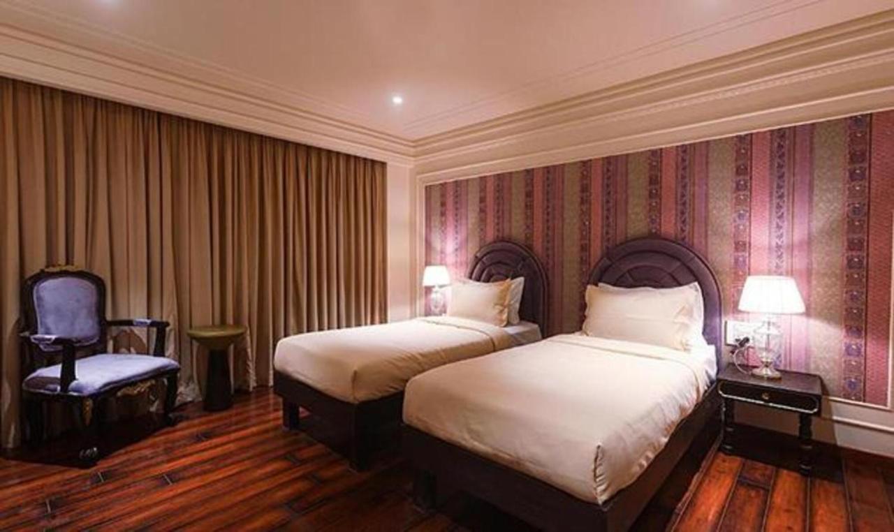 Fabhotel Prime The Seven Seeds Nuova Delhi Esterno foto